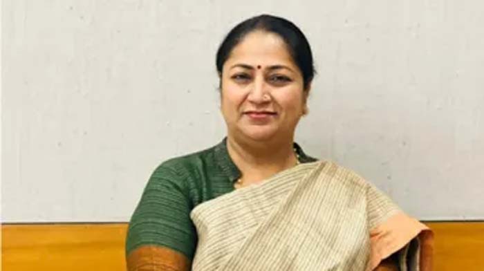 पहले-की-सरकारें-पौधे-लगाती-थीं,-लेकिन-कागजों-में,-‘हम-लगाएंगे-70-लाख-नए-पौधे’:-सीएम-रेखा