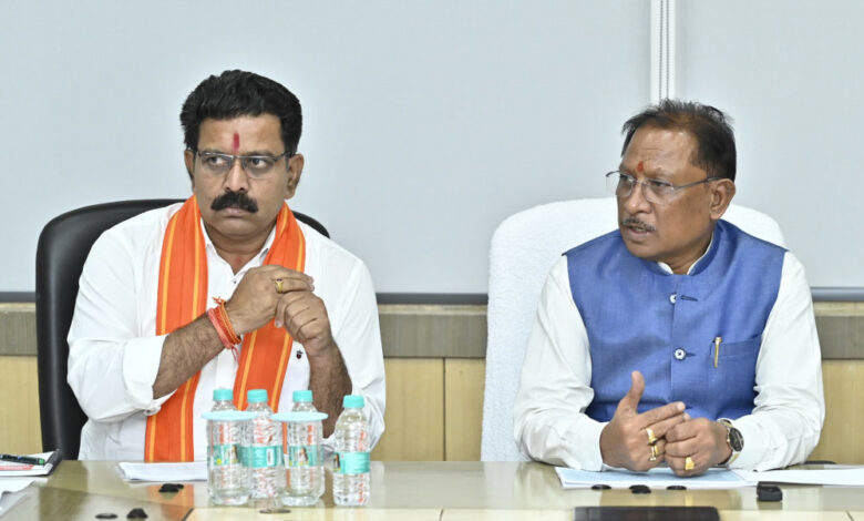 रायपुर-:-मुख्यमंत्री-विष्णु-देव-साय-ने-गृह-विभाग-की-ली-समीक्षा-बैठक