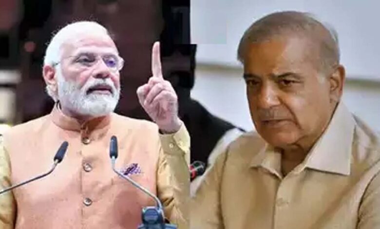 भारत-और-पाकिस्तान-में-तनाव-चरम-पर-पहुंचा,-सरकार-बोली-पाकिस्तान-से-जल्द-से-जल्द-वापस-लौटें-भारतीय