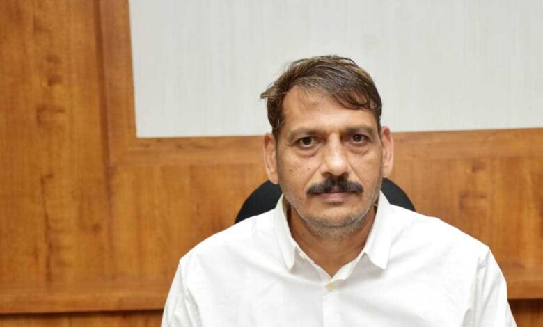 कवर्धा-:-सामूहिक-प्रयास-से-हो-रहा-शहर-का-विकास,-सड़क-चौड़ीकरण-के-लिए-वार्डवासियों-से-अतिक्रमण-हटाने-अपील-की