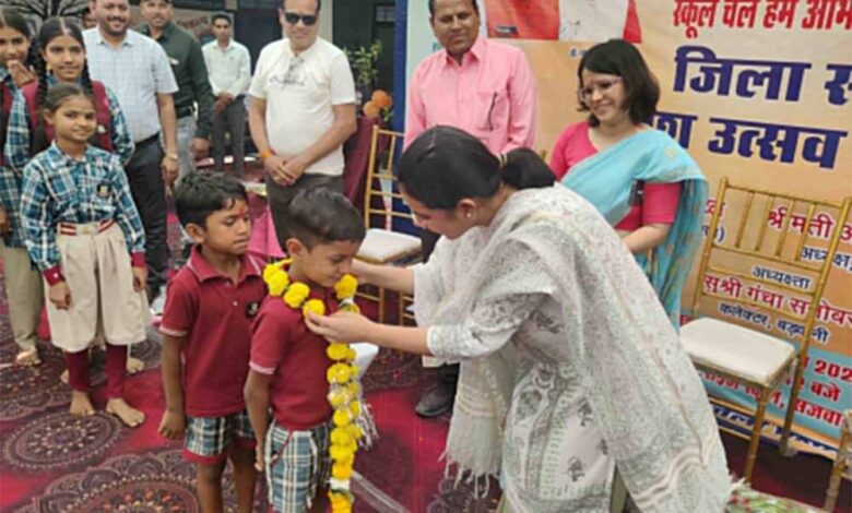 सीएम-राईज-स्कूल-सजवानी-(बड़वानी)-में-स्कूल-चले-हम-अभियान-के-तहत-प्रवेशोत्सव-का-आयोजन