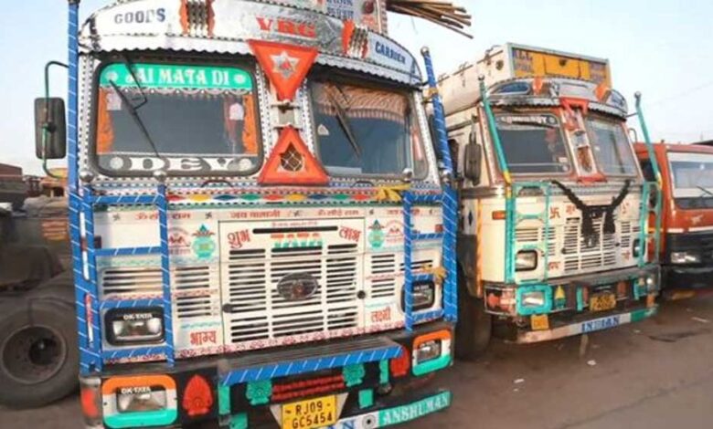 इंदौर ट्रक ऑपरेटर्स एंड ट्रांसपोर्ट एसोसिएशन ने नई पहल, सेना के लिए तैयार MP के साढ़े सात लाख ट्रक