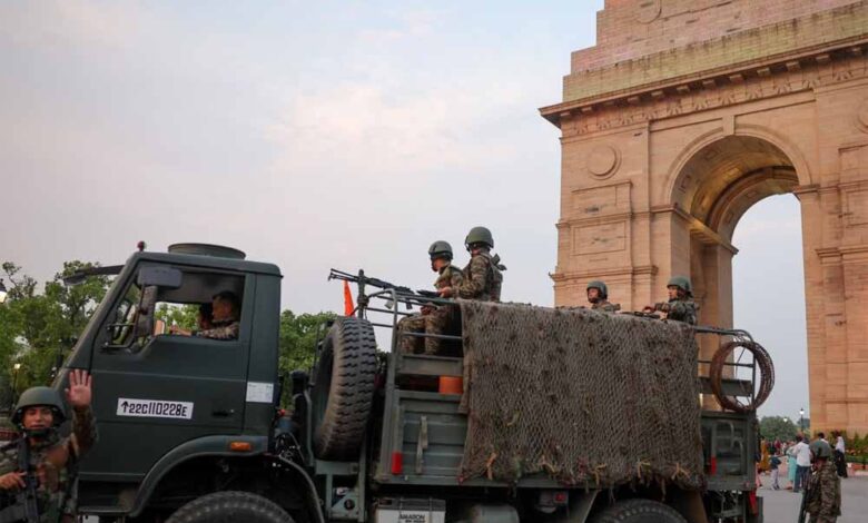 पाकिस्तानी-हमलों-के-बीच-तैयारी,-दिल्ली-में-भी-आज-बजने-वाला-है-सायरन,-कई-जगह-बढ़ाई-सुरक्षा