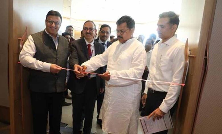 ग्रीन एनर्जी पर ध्यान दें अन्यथा बच्चों को बैग की जगह ऑक्सीजन सिलेंडर लेकर चलना पड़ेगा : ऊर्जा मंत्री तोमर