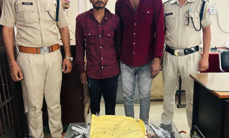 बुक-की-गई-रेलवे-संपत्ति-की-चोरी-करने-वाले-दो-आरोपी-रंगे-हाथों-गिरफ्तार-:-पूर्ण-बरामदगी