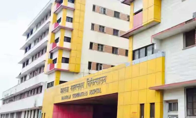 मध्य-प्रदेश-के-सबसे-बड़े-सरकारी-अस्पतालों-महाराजा-यशवंतराव-अस्पताल-में-मीडिया-पर-बैन