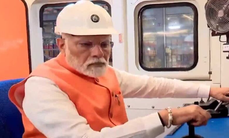 पीएम-मोदी-बोले-भारत-को-विकसित-राष्ट्र-बनाने-के-लिए-हर-चीज-देश-के-अंदर-बनाने-की-जरूरत