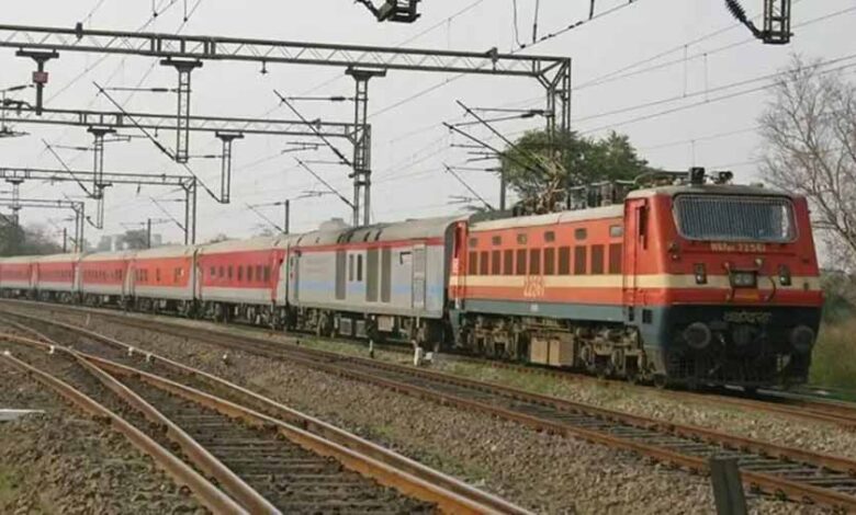 जबलपुर-स्टेशन-पर-सुधार-कार्य-के-दौरान-इटारसी-कटनी-मेमू-निरस्त