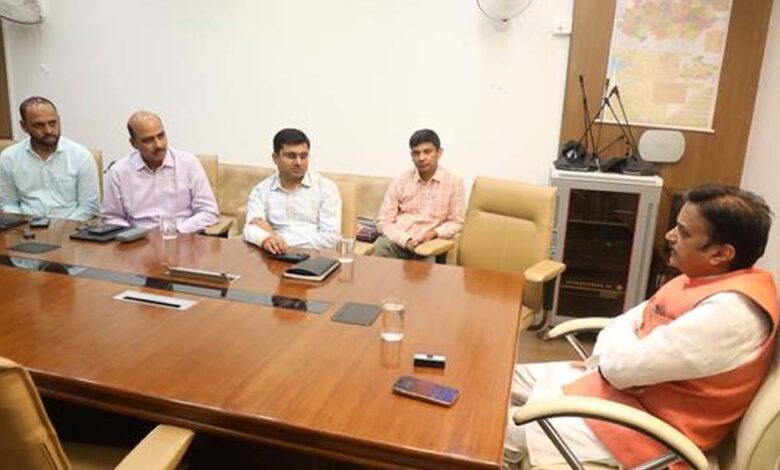 कैबिनेट-द्वारा-स्वीकृत-पदों-पर-समय-सीमा-में-करें-भर्ती-:-उप-मुख्यमन्त्री-शुक्ल