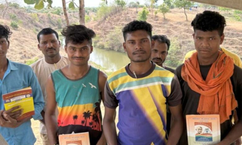 रायपुर-:-नाला-में-बने-चेक-डेम-से-पानी-को-तरसते-किसानों-के-चेहरे-पर-आई-मुस्कान