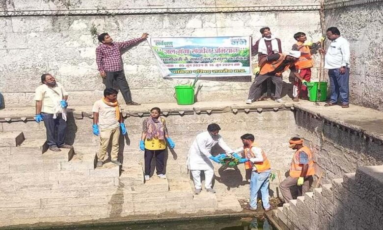 बुंदेलखंड-की-प्यास-बुझाएंगे-अमृत-सरोवर-और-खेत-तालाब