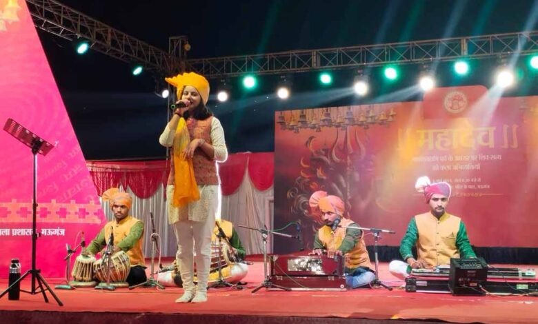 लोक-संगीत-के-क्षेत्र-मे-राष्ट्रीय-लोक-गायिका-मान्या-पाण्डेय-का-विशेष-योगदान