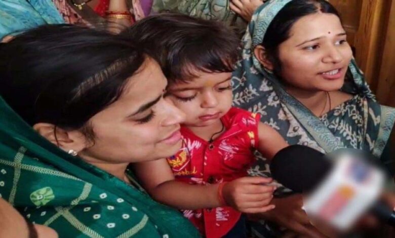 विधायक-देवेंद्र-पटेल-के-पोते-दिव्यम-को-पुलिस-ने-छिंदवाड़ा-के-तामिया-से-उसे-सकुशल-बरामद-कर-लिया