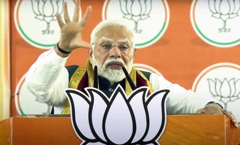 पीएम-मोदी-ने-कहा-रक्षा-क्षेत्र-की-आत्मनिर्भरता-में-उत्तर-प्रदेश-निभा-रहा-बड़ी-भूमिका