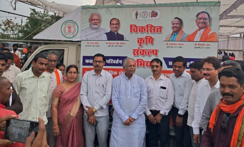 विकसित-कृषि-संकल्प-अभियान-में-किसानों-से-वैज्ञानिकों-का-सीधा-संवाद