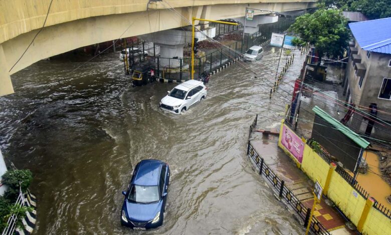 मिजोरम-में-भारी-बारिश-से-कोहराम,-भरभराकर-ढहे-मकान;-कई-मौतों-की-आशंका