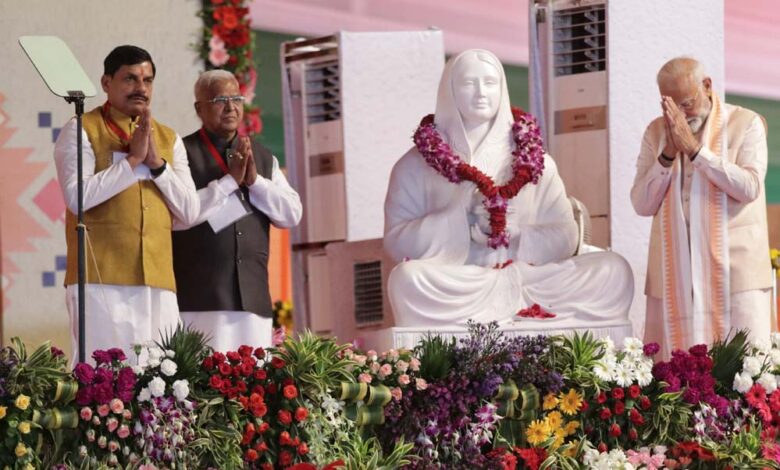 लोकमाता-देवी-अहिल्याबाई-राष्ट्र-निर्माण-में-नारी-शक्ति-के-अमूल्य-योगदान-का-प्रतीक-–-प्रधानमंत्री-नरेन्द्र-मोदी