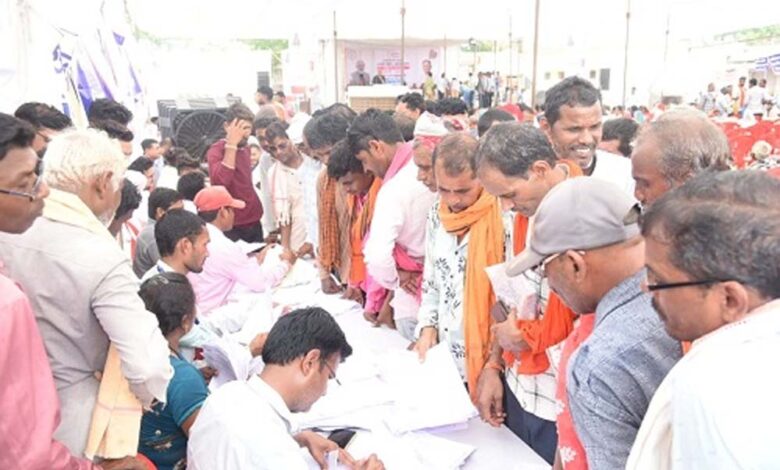 पिथौरा-विकासखंड-के-ग्राम-पंचायत-परसवानी-में-सुशासन-तिहार-का-अंतिम-समाधान-शिविर-संपन्न
