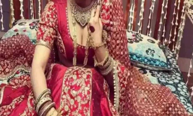 सुहागरात-वाले-दिन-ही-दुल्हन-ने-अपने-ब्वॉयफ्रेंड-को-बुला-लिया,-बेडरूम-का-नजारा-देखकर-सदमे-में-आ-गया-दूल्हा