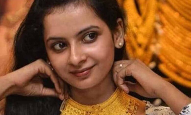 आज-चांदी-की-गर्मी-थोड़ी-कम-हुई-है,-वहीं,-सोने-के-तेवर-भी-नरम-हुए