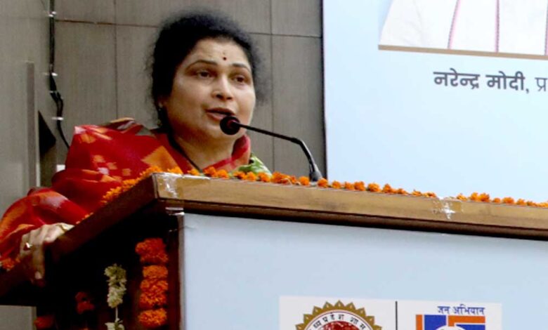 सर्वेक्षण-गुणात्मक-एवं-प्रमाणिकता-के-साथ-करें-:-उप-मुख्यमंत्री-देवड़ा