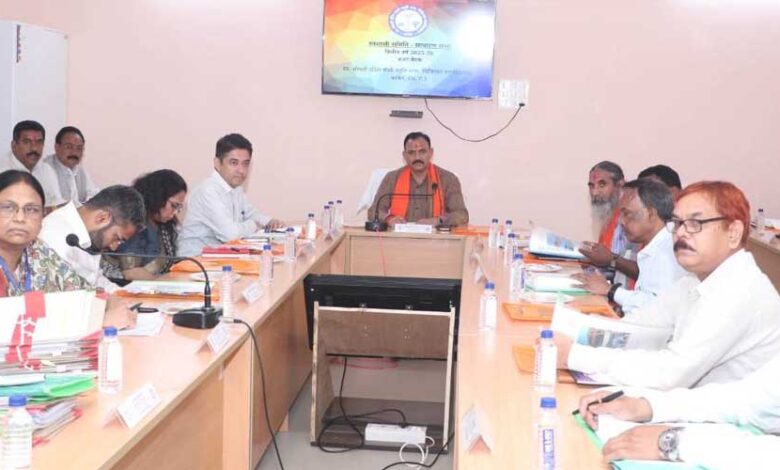 रायपुर-:-सरकारी-मेडिकल-कॉलेज-बनें-जनता-की-पहली-पसंद-:-स्वास्थ्य-मंत्री-जायसवाल