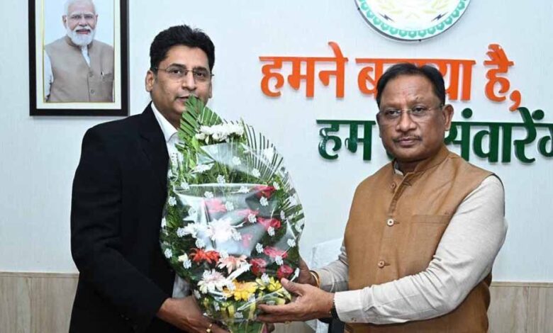 ‘जीएसटी-लॉ-मैनुअल-2025’-का-मुख्यमंत्री-साय-ने-किया-विमोचन