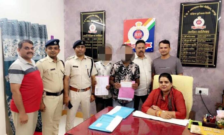 नागपुर-मंडल-के-विभिन्न-आरक्षण-केंद्रों-पर-rpf-की-छापेमारी,-अवैध-तत्काल-टिकिट-बेचने-वाले-2-आरोपी-गिरफ्तार