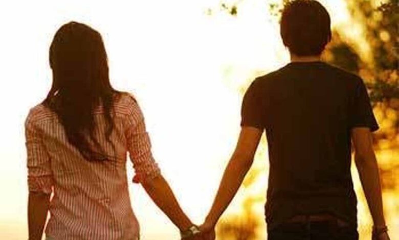यूपी-के-कानपुर-से-एक-हैरान-कर-देने-वाला-मामला-सामने-आया,-16-साल-के-लड़के-संग-फरार-हुई-40-साल-की-महिला