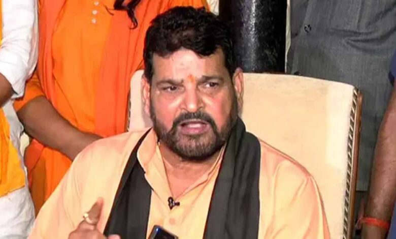 भाजपा-नेता-बृजभूषण-शरण-सिंह-ने-कहा-अहमदाबाद-प्लेन-क्रैश-और-जातिगत-जनगणना-को-लेकर-अपनी-राय-रखी