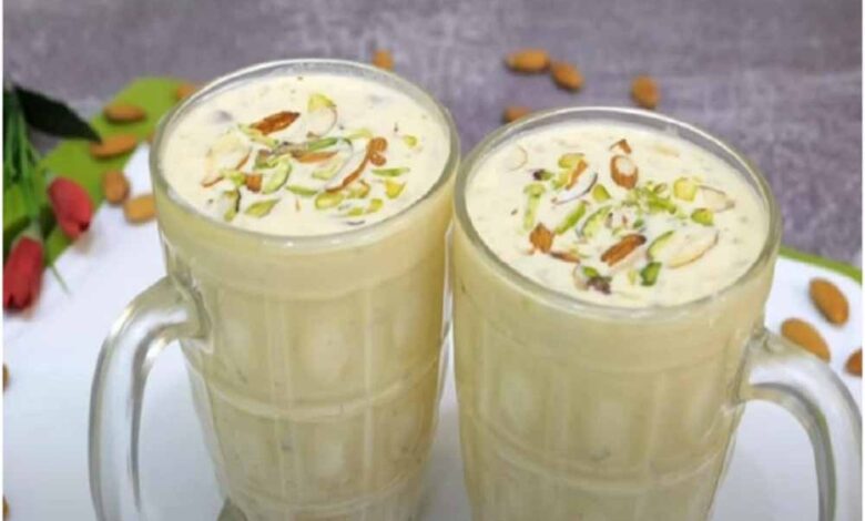 गर्मियों-में-काजू-से-बनाएं-टेस्‍टी-और-हेल्‍दी-शेक
