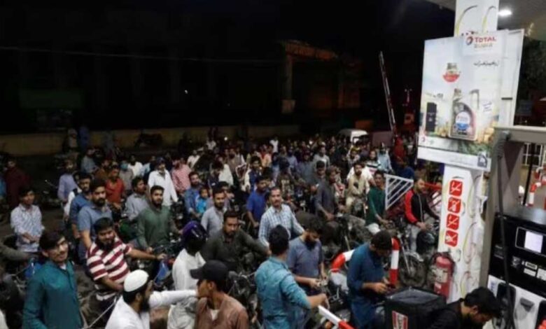 ईरान-इजरायल-में-मिसाइल-अटैक,-पाकिस्तान-में-मचा-हाहाकार,-पेट्रोल-डीजल-महंगा
