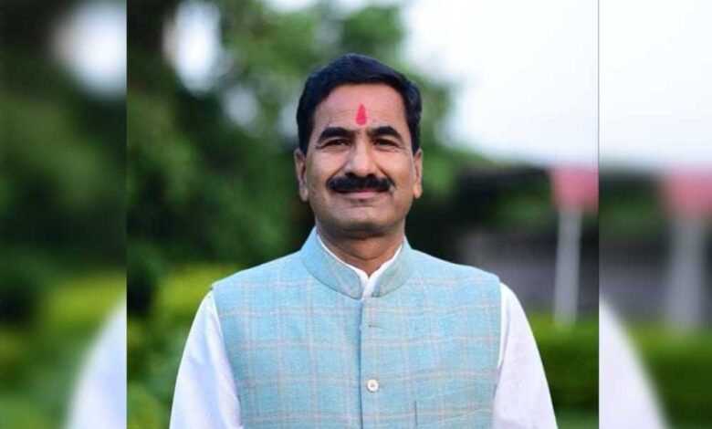 कोलारस-से-पूर्व-विधायक-वीरंद्र-रघुवंशी-ने-आज-अचानक-पार्टी-से-इस्तीफा-दे-दिया