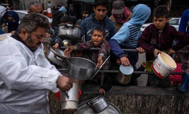 इजरायली-टैंकों-की-गोलाबारी-में-कम-से-कम-45-फलस्तीनी-नागरिकों-की-मौत,-सैकड़ों-अन्य-घायल