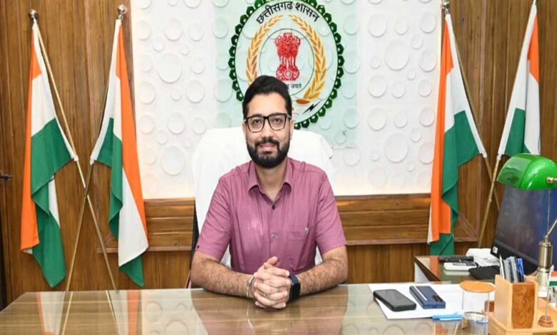 समय-सीमा-बैठक-में-कलेक्टर-ने-दिए-महत्वपूर्ण-निर्देश,-विकास-कार्यों-में-गति-लाने-पर-जोर