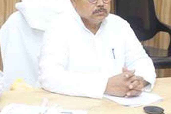 जो-अधिकारी-जिम्मेदारी-का-निर्वहन-नही-कर-पा-रहे-उन्हे-रिप्लेस-करें-:-ऊर्जा-मंत्री-तोमर