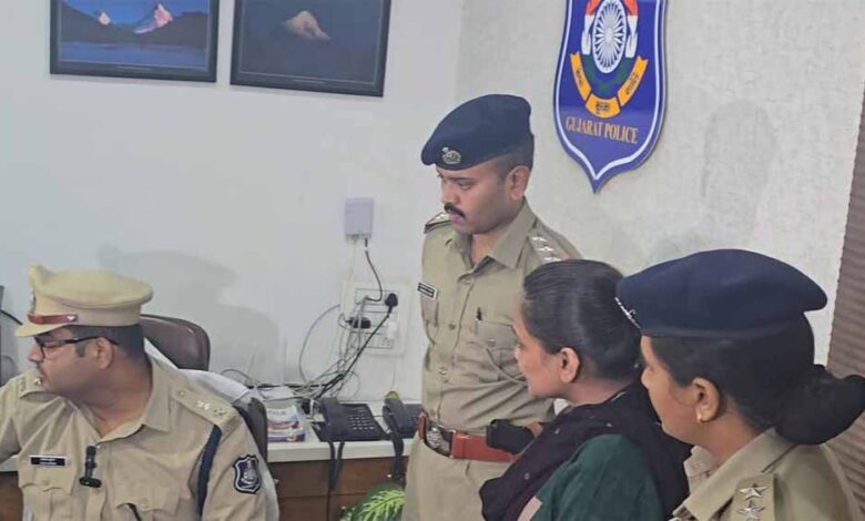 गुजरात-की-चर्चित-सोशल-मीडिया-इन्फ्लुएंसर-कीर्ति-पटेल-को-सूरत-पुलिस-ने-किया-गिरफ्तार,-जाने-मामला
