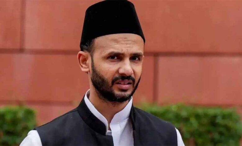 संभल-में-ह‍िंसा-भड़काने-का-है-आरोप-सपा-सांसद-बर्क-और-जामा-मस्जिद-के-सदर-सहित-22-के-खिलाफ-चार्जशीट-दाखिल