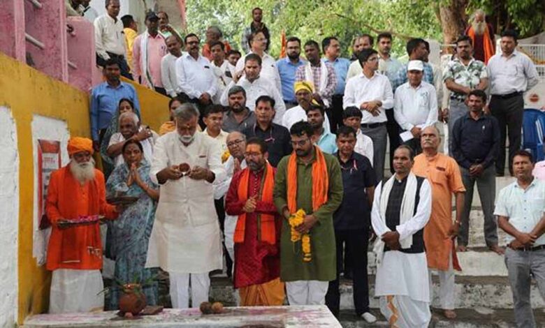 जल-स्‍त्रोंतों-को-पुनर्जीवित-कर-उनका-संरक्षण-करें-मंत्री-पटेल