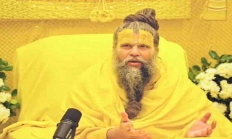 प्रेमानंद महाराज की बनाई गई AI तस्वीर, शिष्य गौतम चिलाना ने साइबर पुलिस स्टेशन में शिकायत दर्ज कराई