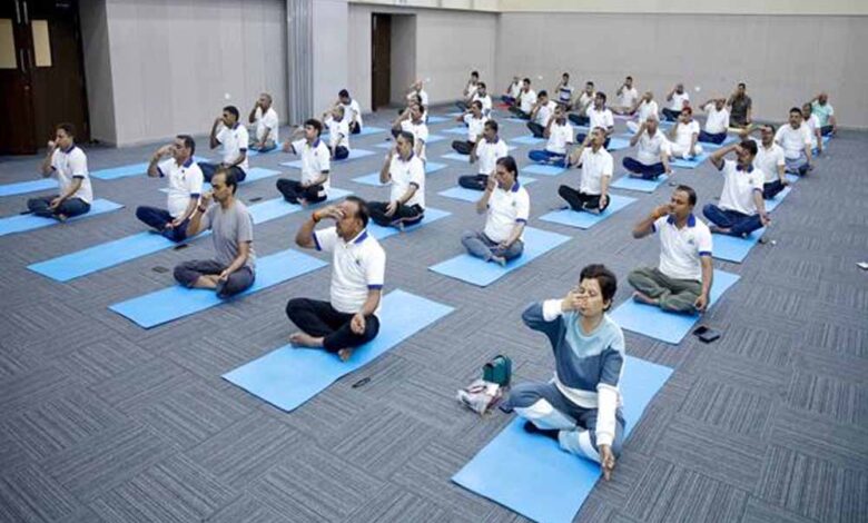 मध्यप्रदेश भवन में अंतर्राष्ट्रीय योग दिवस पर किया गया योगाभ्यास