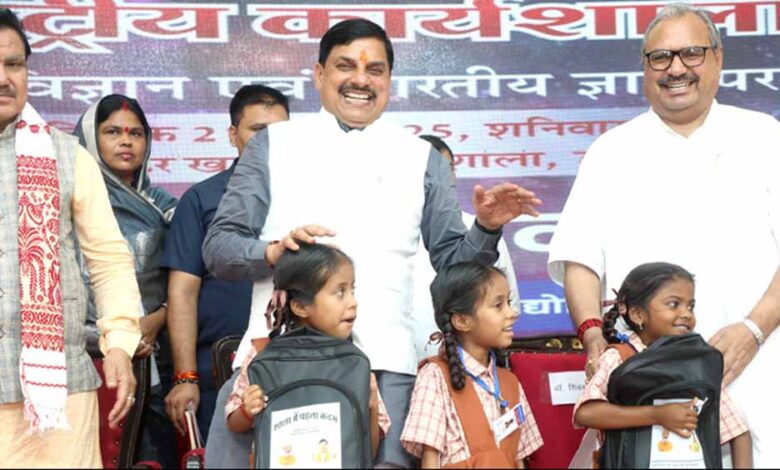 मुख्यमंत्री डॉ. यादव ने कहा- डोंगला की प्रतिष्ठा के साथ आधुनिकीकरण पर दिया जाएगा विशेष ध्यान