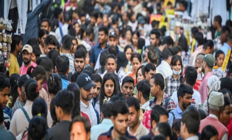 रिपोर्ट-:भारत-में-2075-तक-एक-तिहाई-आबादी-60-वर्ष-की-होगी,-जो-वर्तमान-11%-से-काफी-अधिक