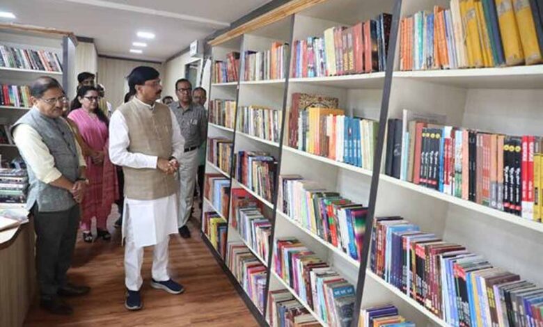 बुंदेली-साहित्य-के-विकास-के-लिए-बुंदेलखंड-साहित्य-अकादमी-की-होगी-स्थापना-:-राज्य-मंत्री-लोधी