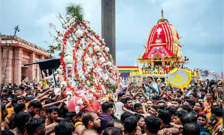 जगन्नाथ-रथयात्रा-में-महंत-से-अभद्रता-पर-विवाद,-समिति-सदस्य-धरने-पर-बैठे