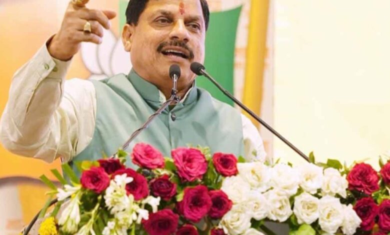 मुख्यमंत्री-डॉ.-यादव-ने-राष्ट्रगीत-के-रचयिता-श्री-बंकिम-चंद्र-का-किया-स्मरण