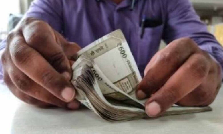 ट्रांसफर-के-बाद-समय-पर-ज्वाइन-नहीं-किया-तो-रुकेगा-वेतन,-अधिकारियों-को-चेतावनी