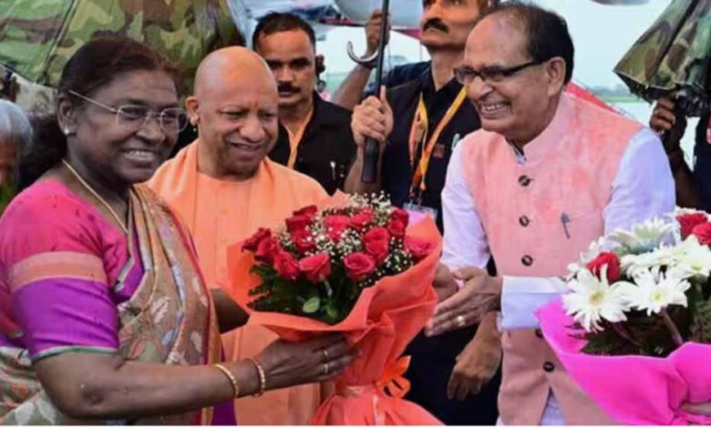 राष्ट्रपति द्रोपदी मुर्मू आज बरेली में आईवीआरआई और गोरखपुर में AIIMS के दीक्षांत समारोह में होंगी शामिल