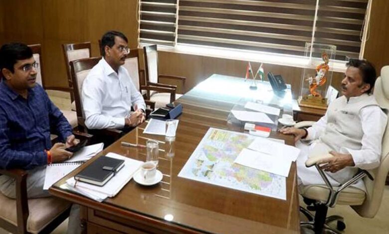 नर्सिंग संवर्ग के रिक्त पदों पर सीधी भर्ती के लिए आवश्यक प्रक्रिया शीघ्र करें पूर्ण: उप मुख्यमंत्री शुक्ल