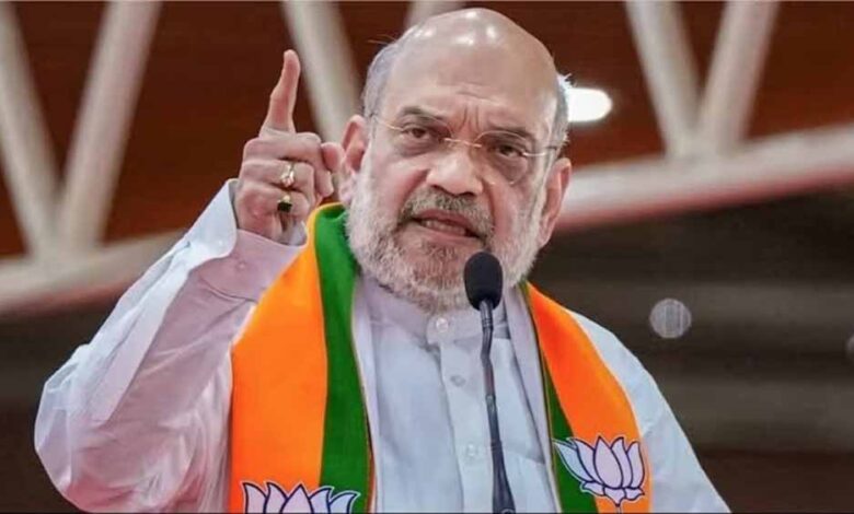 अमित-शाह-ने-कोलकाता-में-टीएमसी-सरकार-को-घेरा,-बंगाल-की-जनता-ममता-को-सिंदूर-की-ताकत-दिखाए